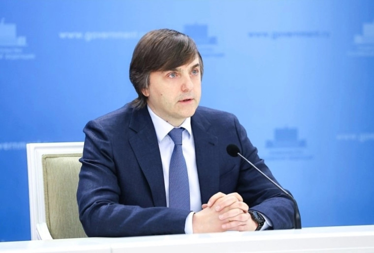 Брифинг Министра просвещения РФ Сергея Кравцова по итогам 2024/25 учебного года.